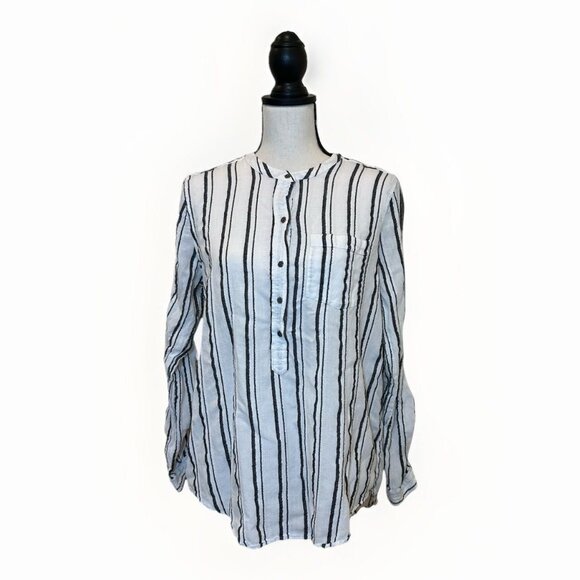 Lucky Brand Top Women’s Large White And Gray Striped Henley 1/4 Button Down - Picture 3 of 14